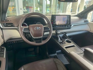 2022 Toyota Sienna Platinum 7 Passenger